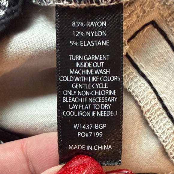 BETABRAND Black/White Houndstooth Pants with Zipper Detail Size XL Petite - Picture 5 of 6